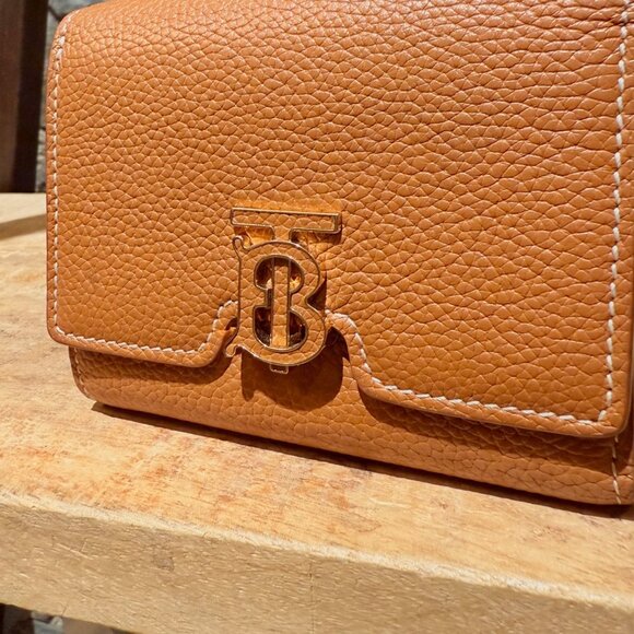 Burberry TB Compact Trifold Tan Grained Leather Wallet - Picture 14 of 16
